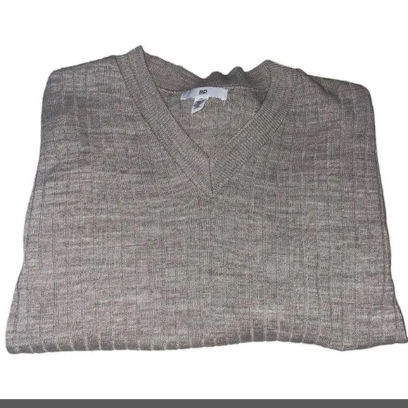 Reagan Ribbed Cropped Sweater - Picture 4 of 6